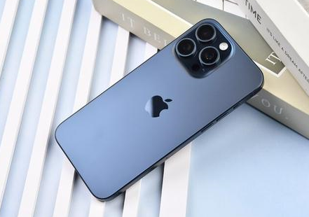 开鲁苹果维修点分享iPhone 15 Pro Max屏幕更换全新实操风险 